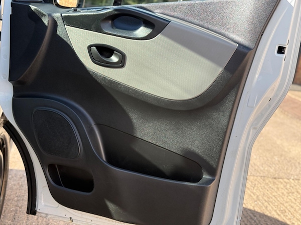 Used Renault Trafic 2019 for sale - 76120148: Photo 32