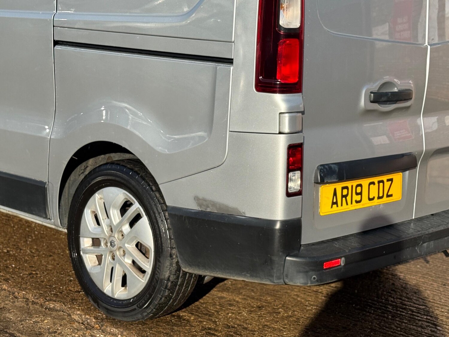 Used Renault Trafic 2019 for sale - 76739335: Photo 28