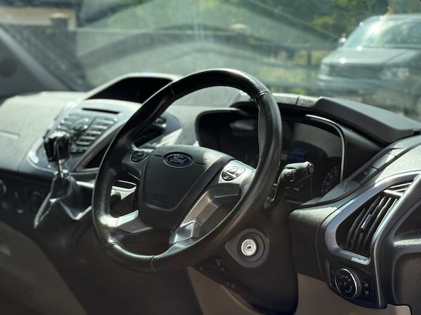Used Ford Tourneo Custom 2018 for sale - 75361293: Photo 11