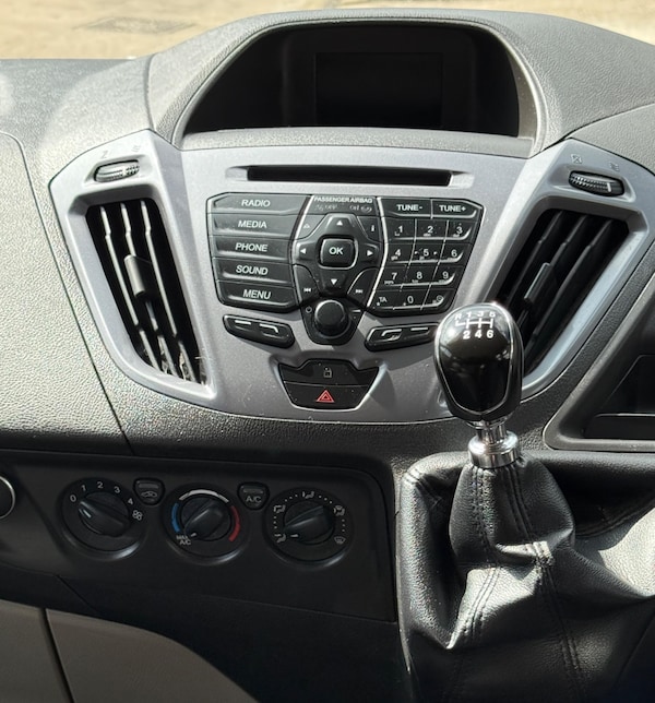 Used Ford Tourneo Custom 2018 for sale - 75361293: Photo 19