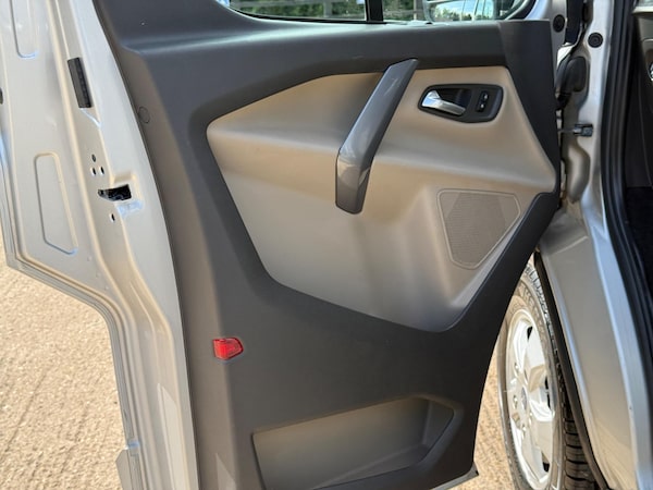 Used Ford Tourneo Custom 2018 for sale - 75361293: Photo 36