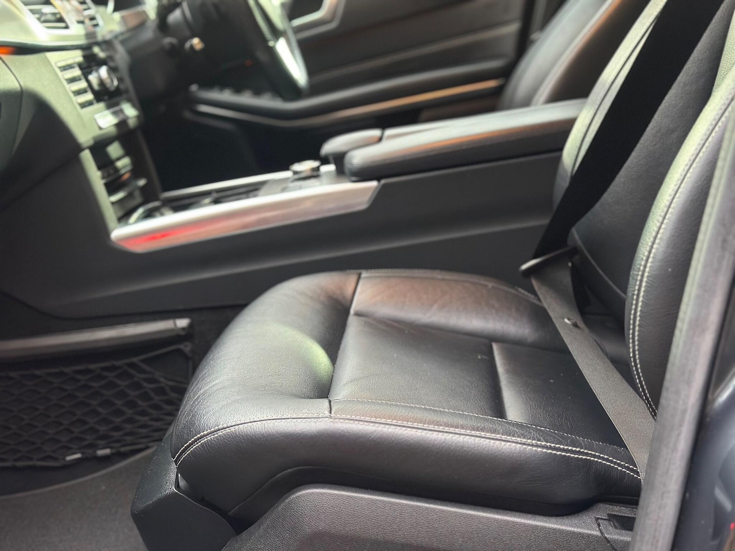 Used Mercedes-Benz E Class 2013 for sale - 76985685: Photo 14