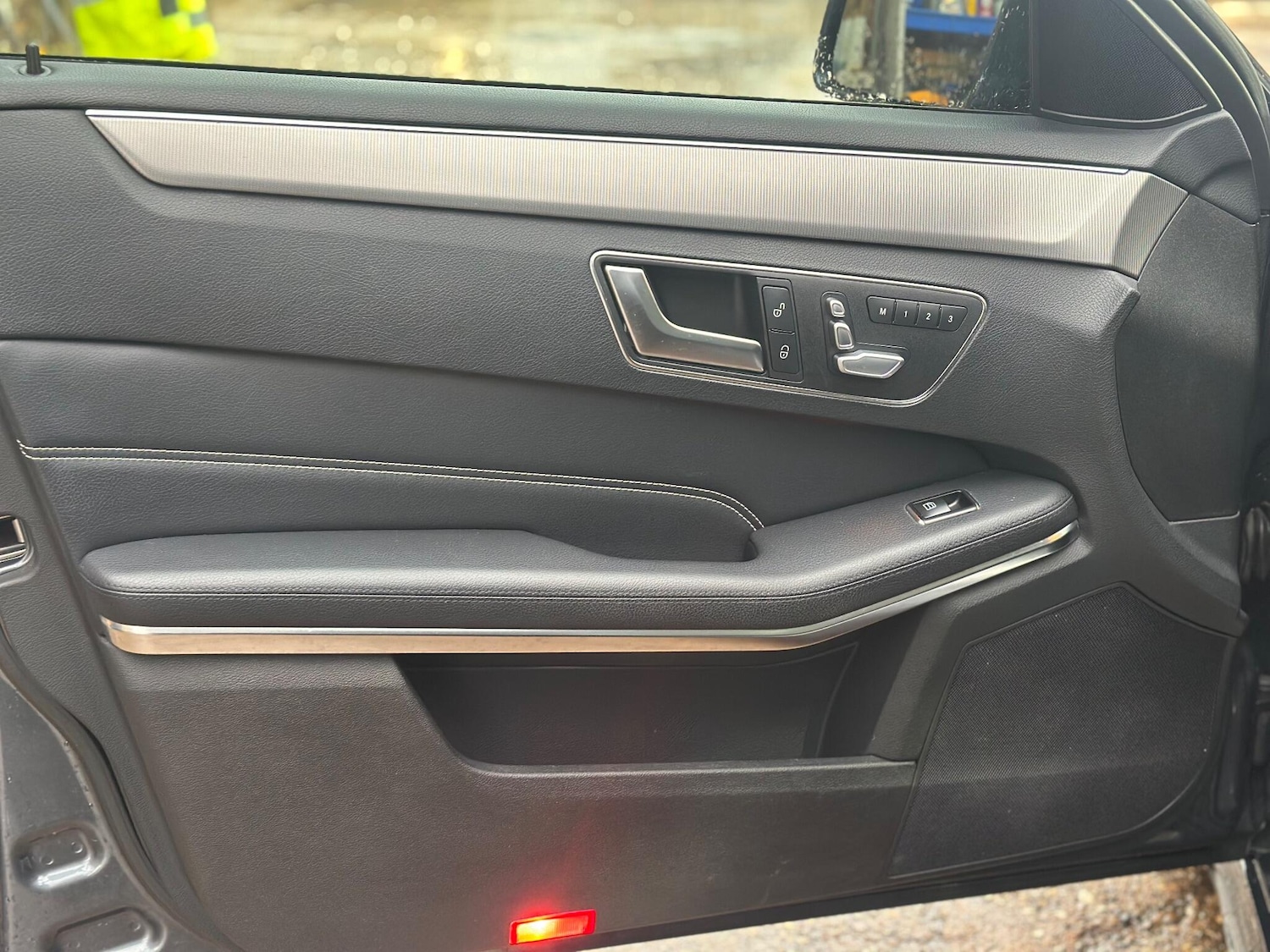 Used Mercedes-Benz E Class 2013 for sale - 76985685: Photo 16