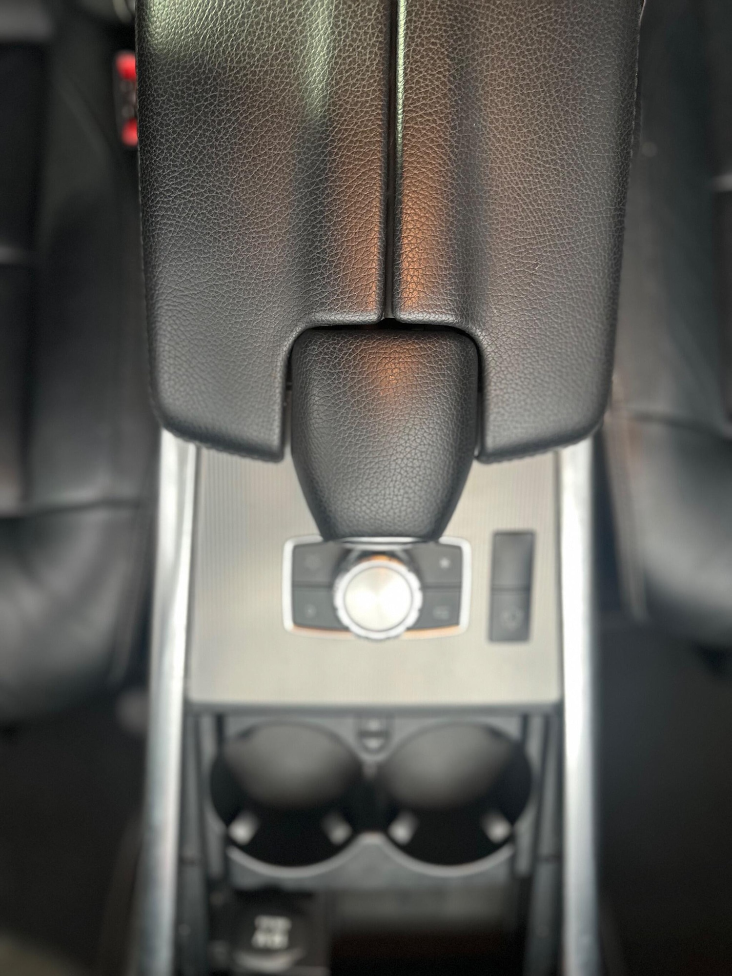 Used Mercedes-Benz E Class 2013 for sale - 76985685: Photo 34