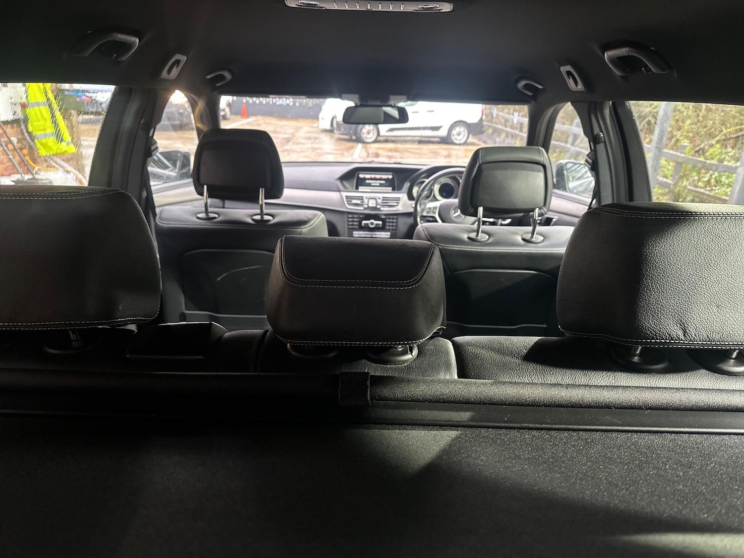 Used Mercedes-Benz E Class 2013 for sale - 76985685: Photo 7