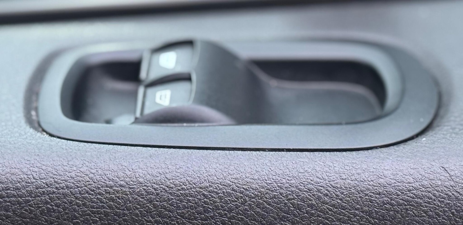 Used Ford Transit Custom 2013 for sale - 77069380: Photo 40