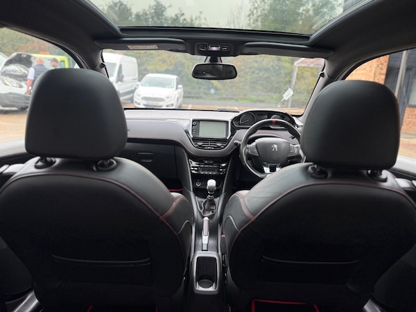 Used Peugeot 208 2015 for sale - 76273706: Photo 17