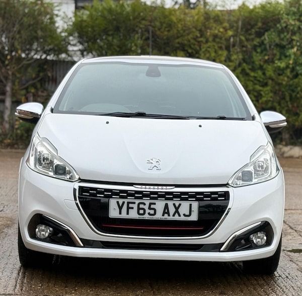 Used Peugeot 208 2015 for sale - 76273706: Photo 5