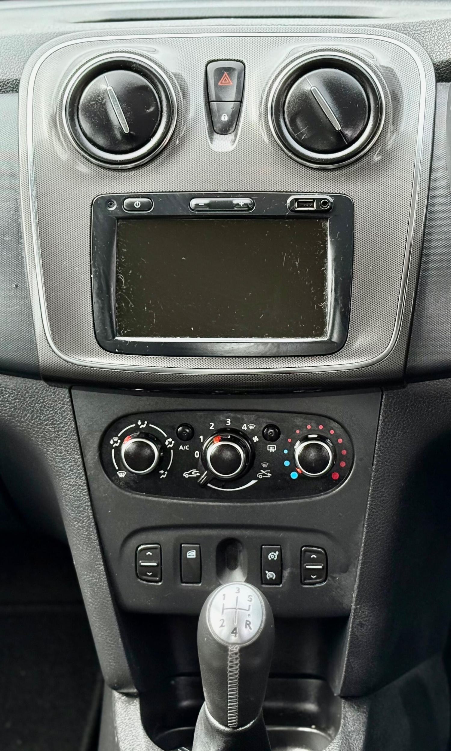 Used Dacia Sandero Stepway 2019 for sale - 78177222: Photo 25