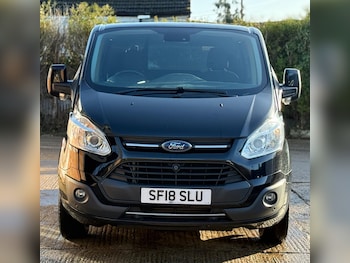 Used Ford Tourneo Custom 2018 for sale - 76777429: Photo