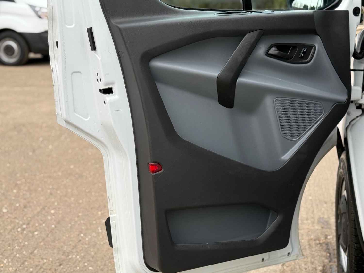 Used Ford Transit Custom 2018 for sale - 78168262: Photo 36