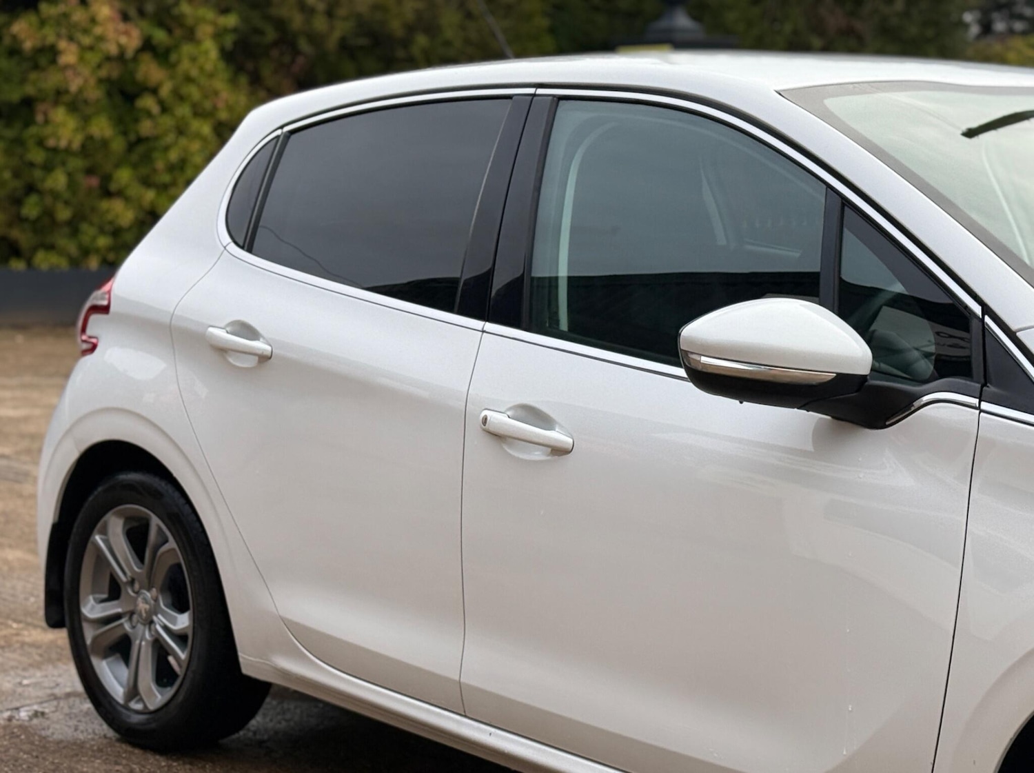 Used Peugeot 208 2015 for sale - 77327267: Photo 22