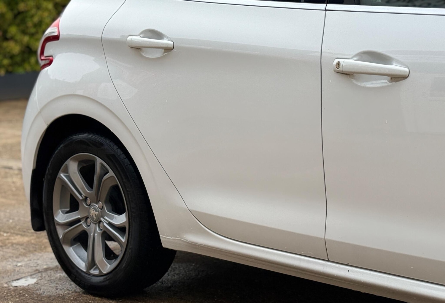 Used Peugeot 208 2015 for sale - 77327267: Photo 23