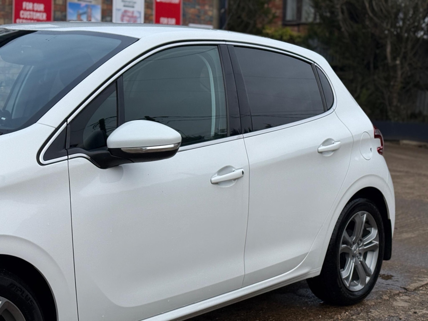Used Peugeot 208 2015 for sale - 77327267: Photo 25