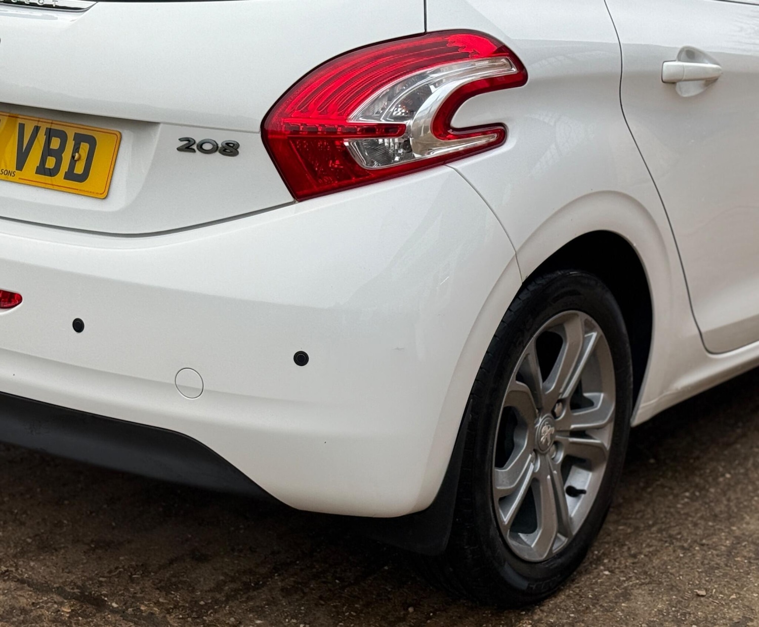 Used Peugeot 208 2015 for sale - 77327267: Photo 30