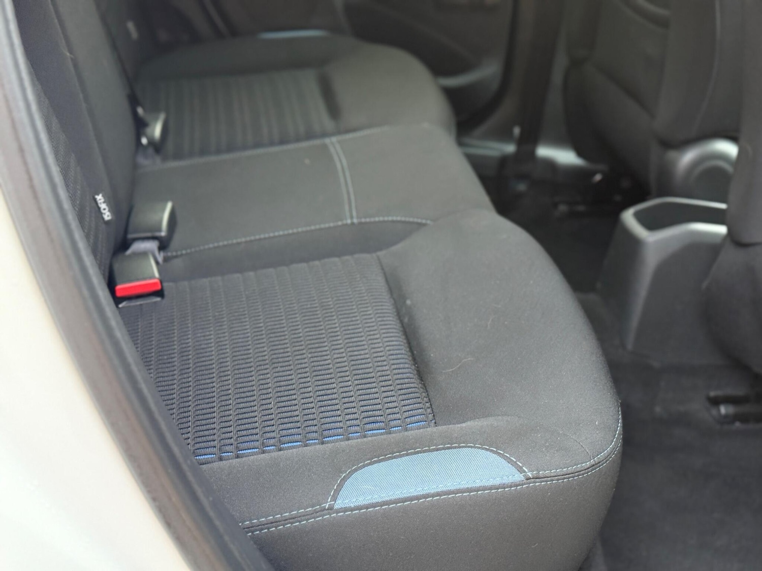 Used Peugeot 208 2015 for sale - 77327267: Photo 38