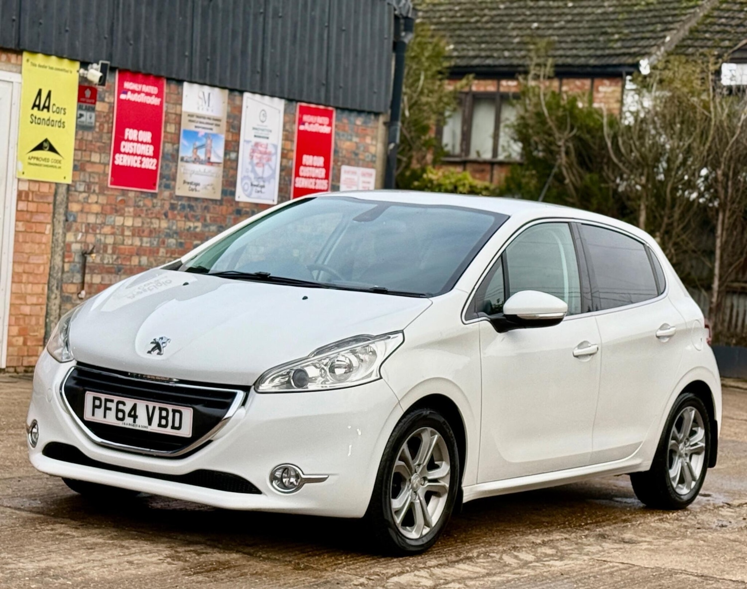 Used Peugeot 208 2015 for sale - 77327267: Photo 5
