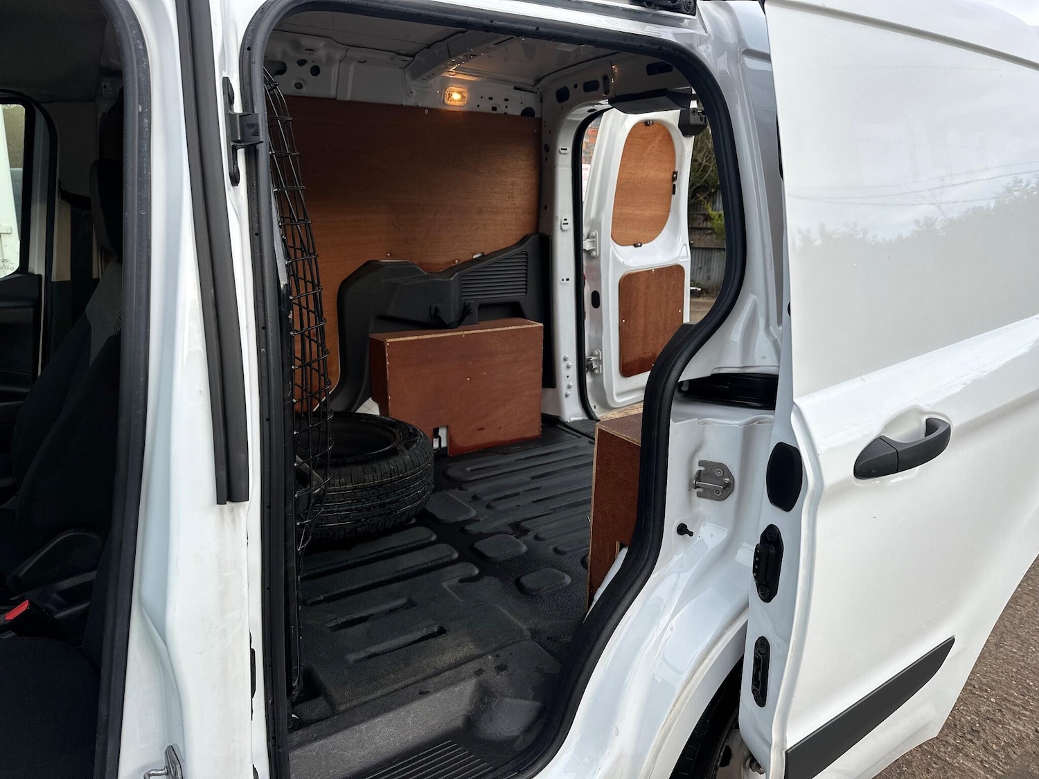 Used Ford Transit Courier 2020 for sale - 77200780: Photo 11