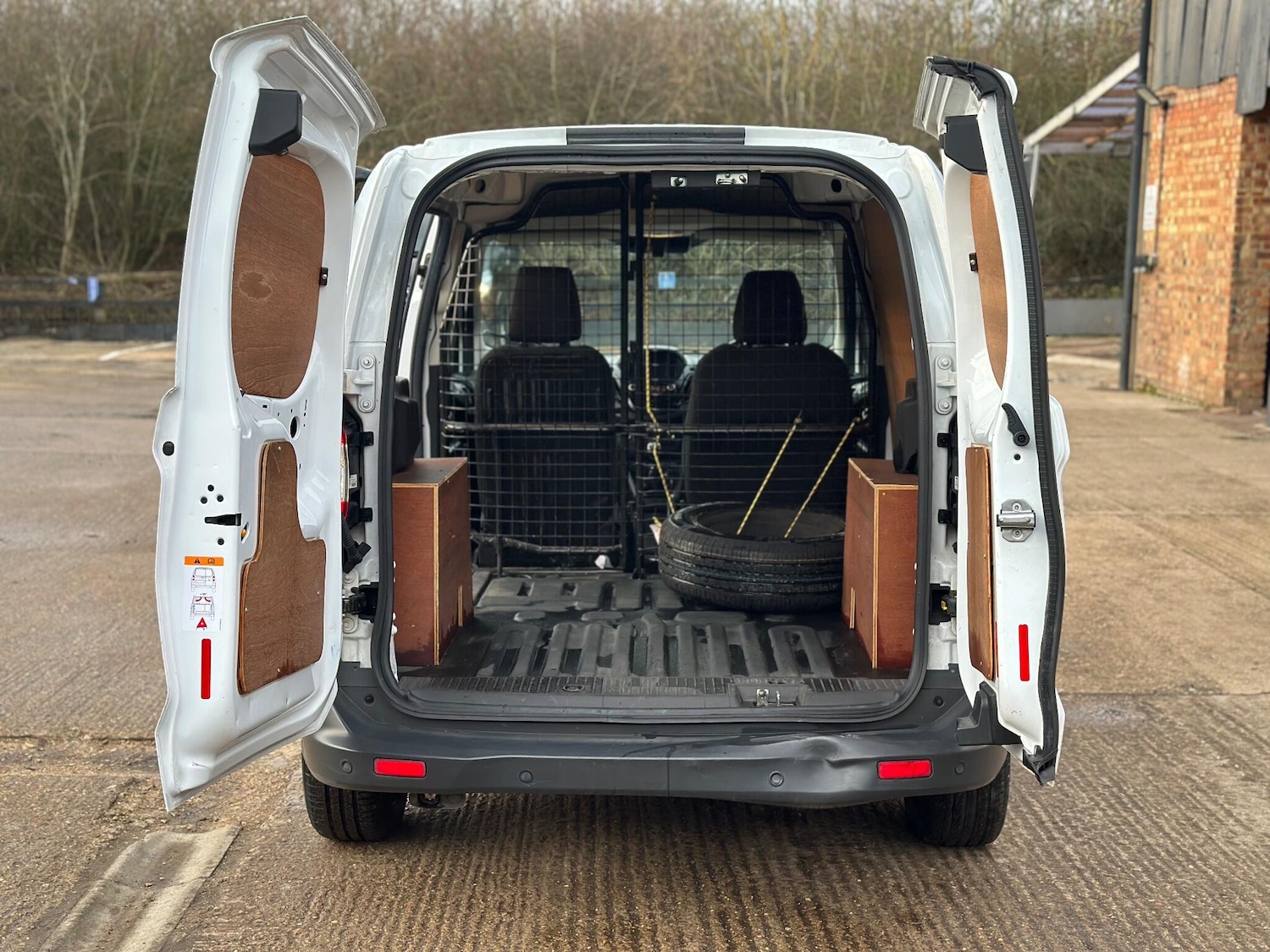 Used Ford Transit Courier 2020 for sale - 77200780: Photo 12