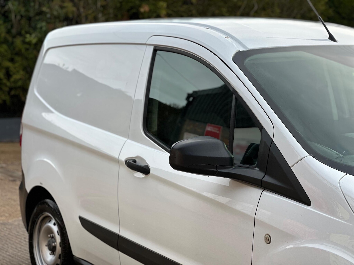 Used Ford Transit Courier 2020 for sale - 77200780: Photo 17