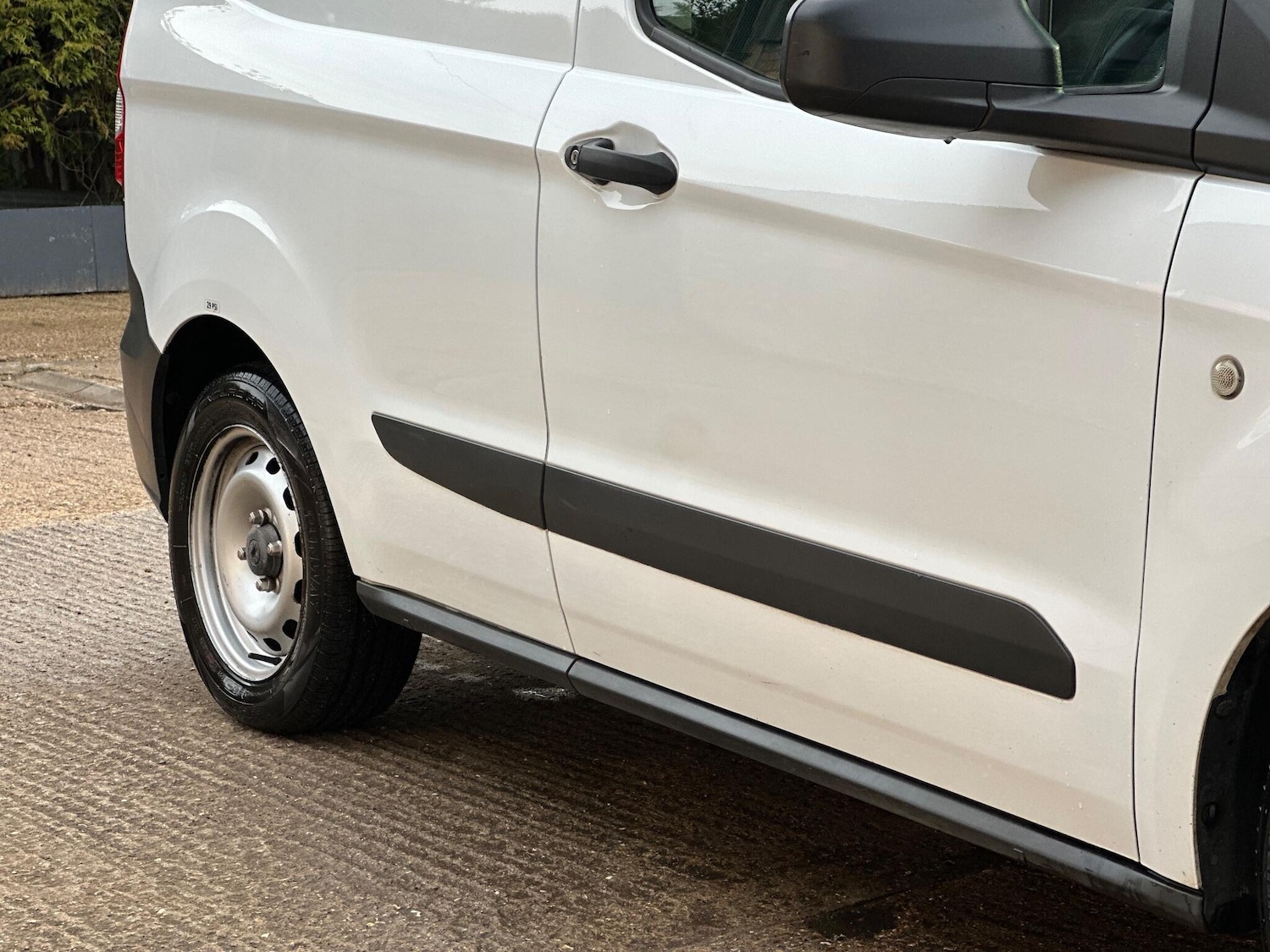 Used Ford Transit Courier 2020 for sale - 77200780: Photo 18