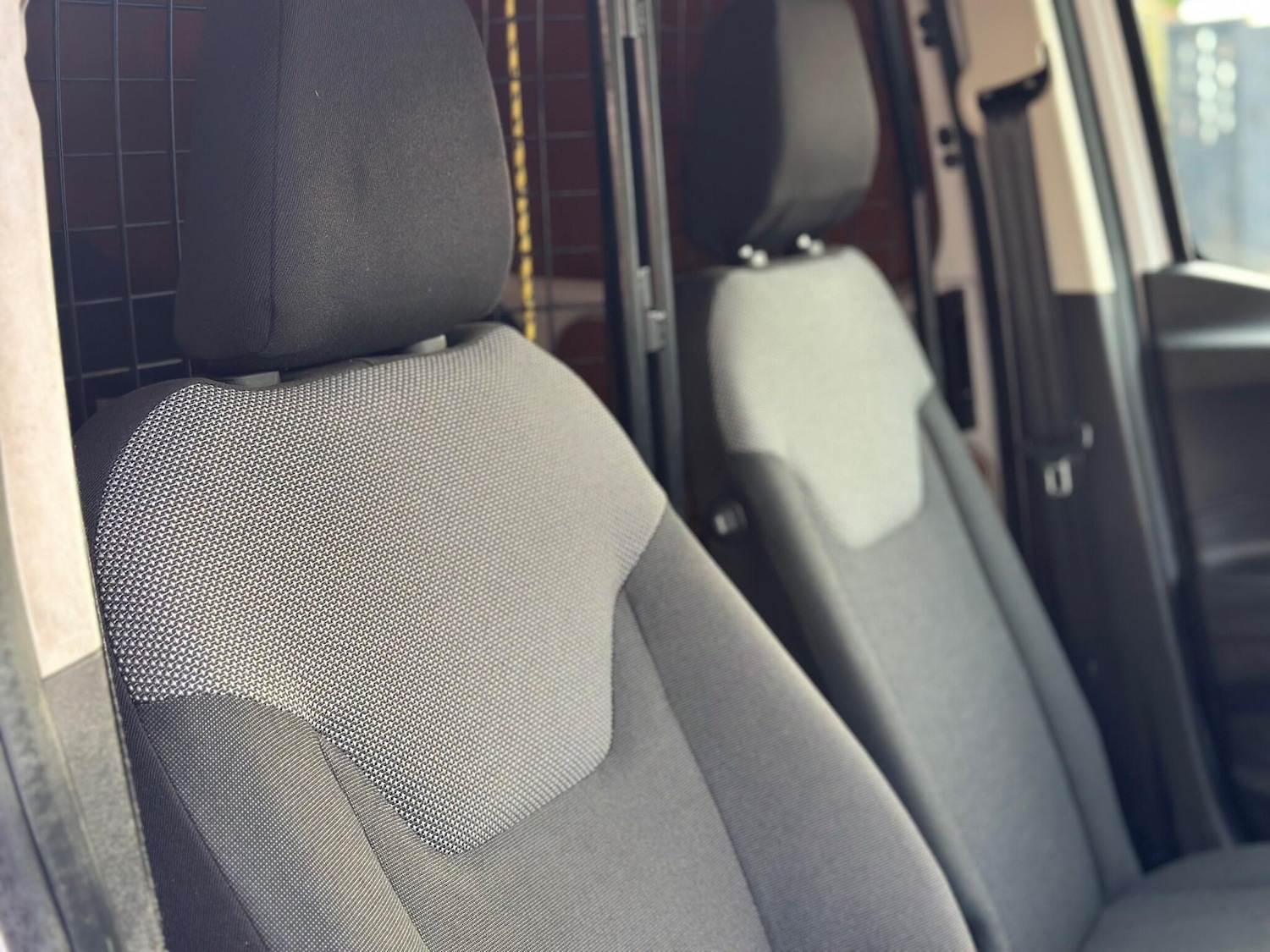 Used Ford Transit Courier 2020 for sale - 77200780: Photo 28