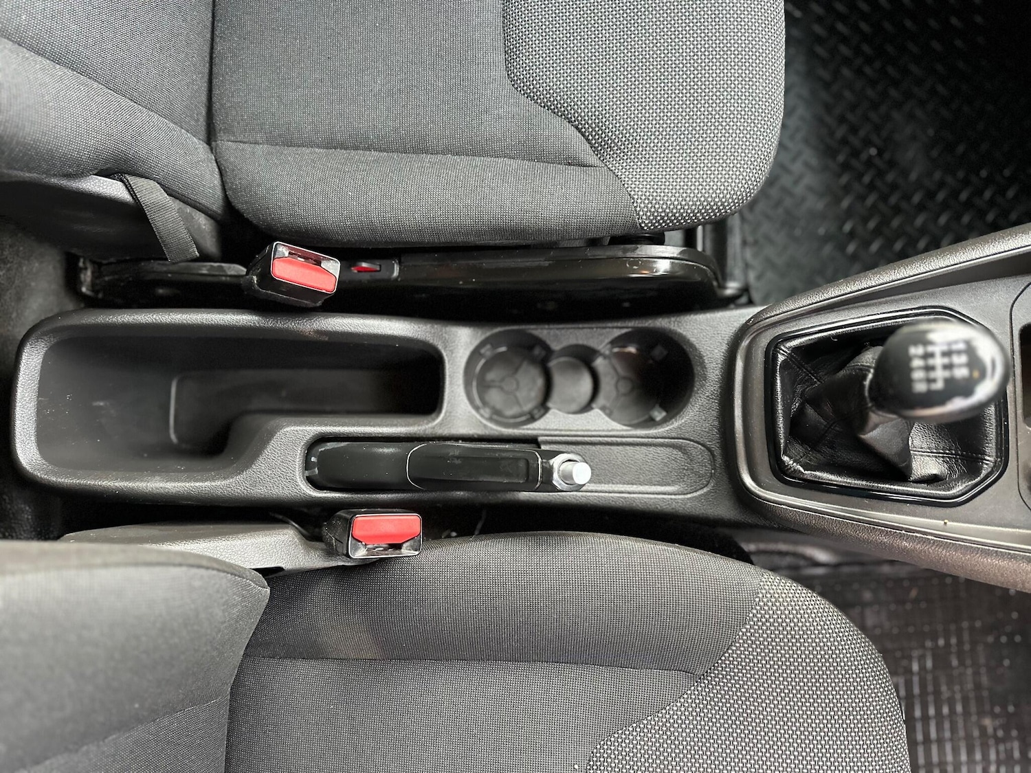 Used Ford Transit Courier 2020 for sale - 77200780: Photo 38