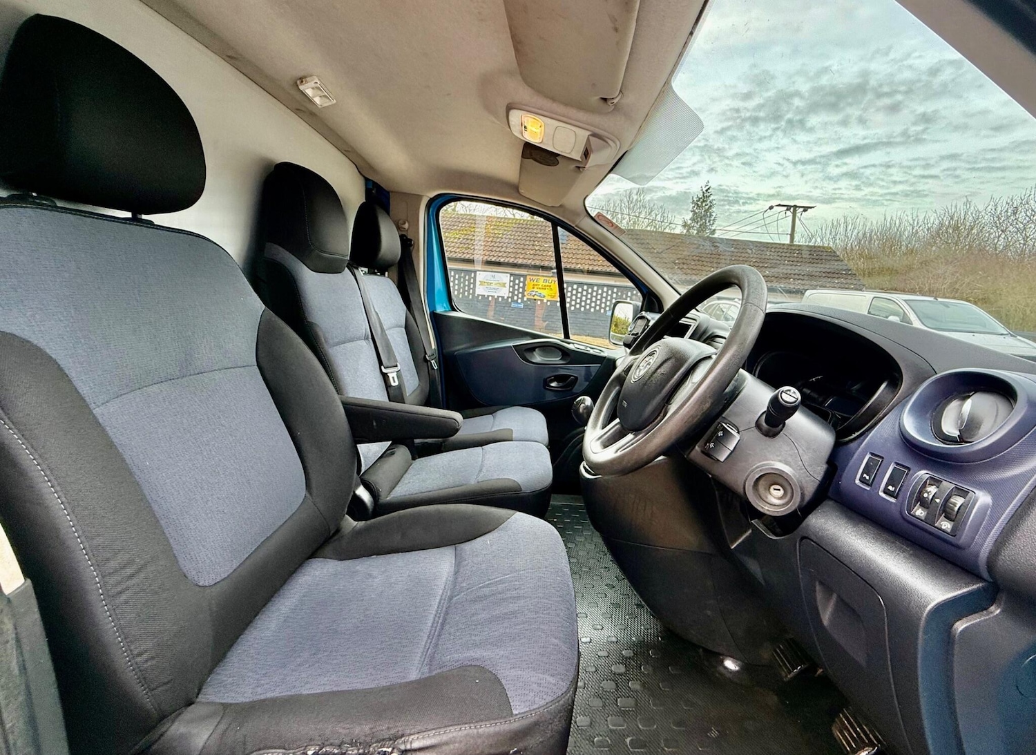 Used Vauxhall Vivaro 2016 for sale - 77616970: Photo 11