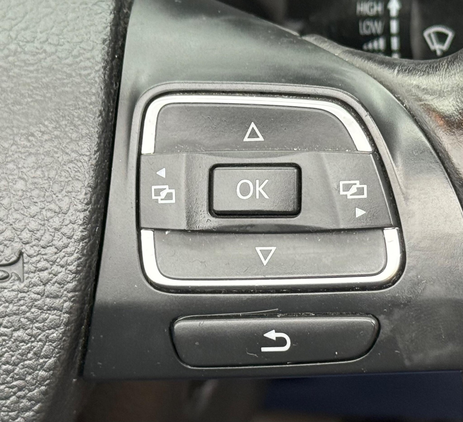 Used Volkswagen Golf 2013 for sale - 77701494: Photo 44