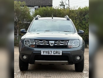 Used Dacia Duster 2017 for sale - 76198123: Photo
