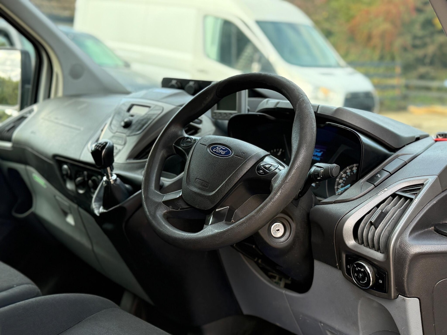 Used Ford Transit Custom 2017 for sale - 76341031: Photo 5