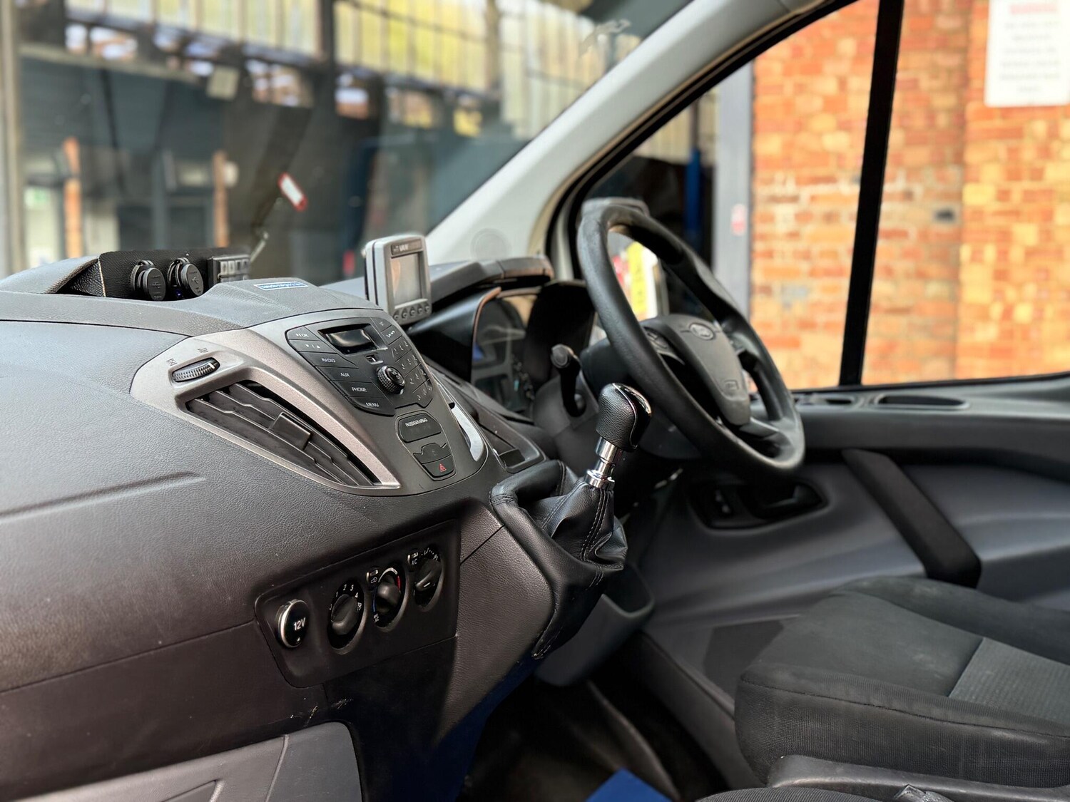 Used Ford Transit Custom 2017 for sale - 76341031: Photo 9