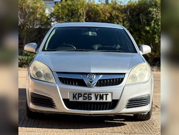 Used Vauxhall Vectra 2006 for sale - 76070096: Photo 3