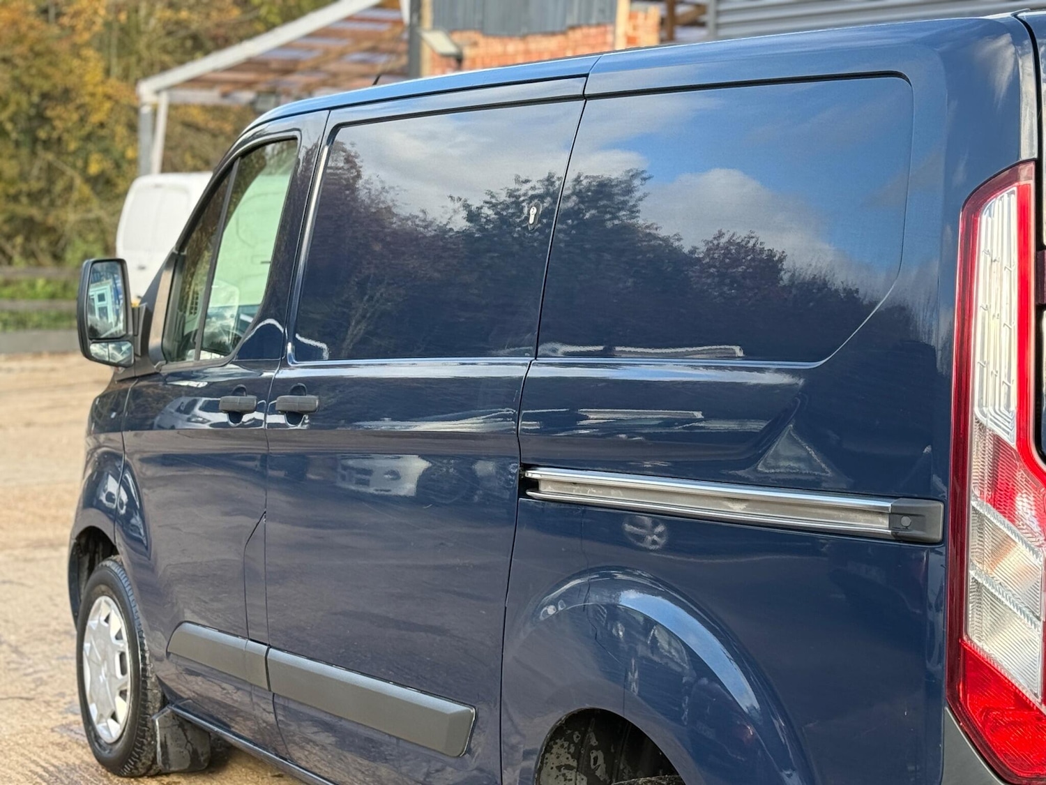 Used Ford Transit Custom 2017 for sale - 76436618: Photo 22