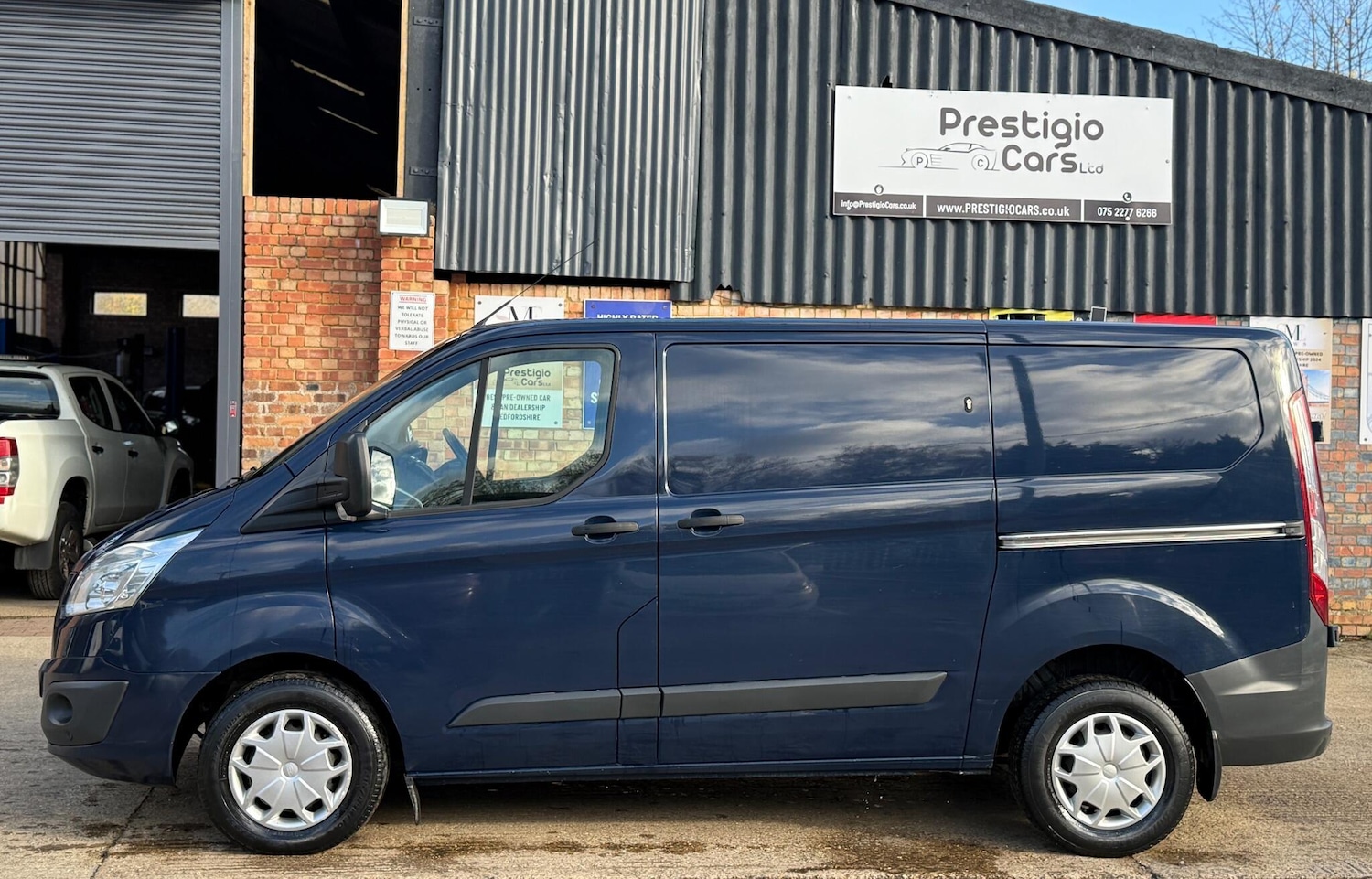 Used Ford Transit Custom 2017 for sale - 76436618: Photo 5