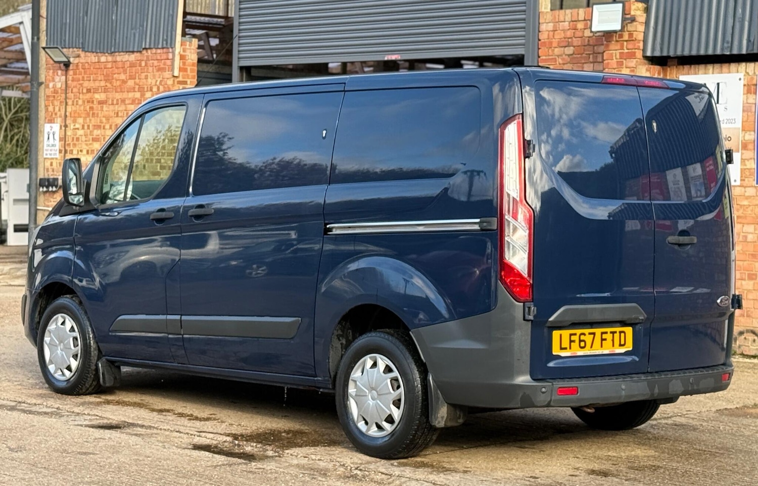 Used Ford Transit Custom 2017 for sale - 76436618: Photo 8