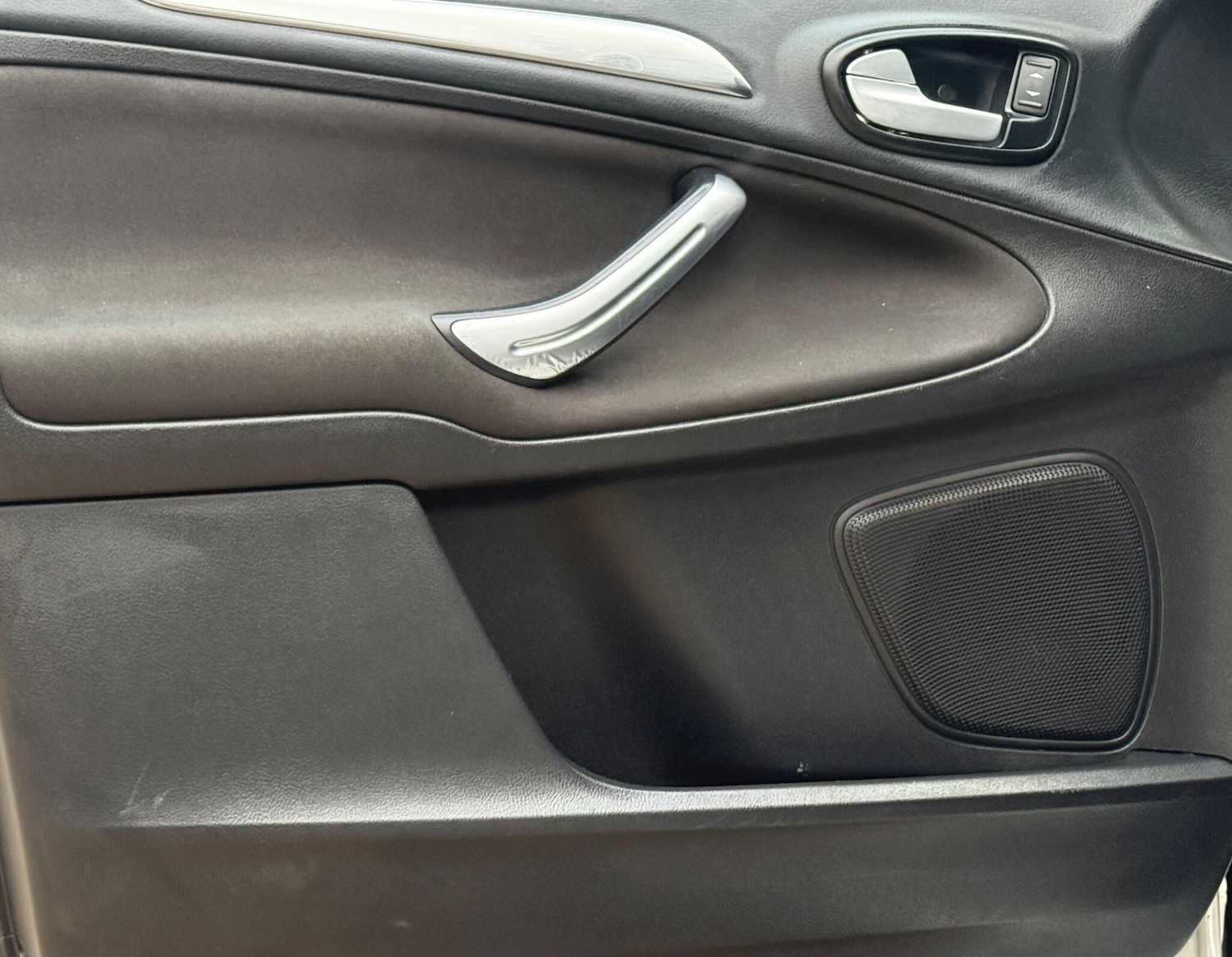 Used Ford S-Max 2010 for sale - 77506041: Photo 18