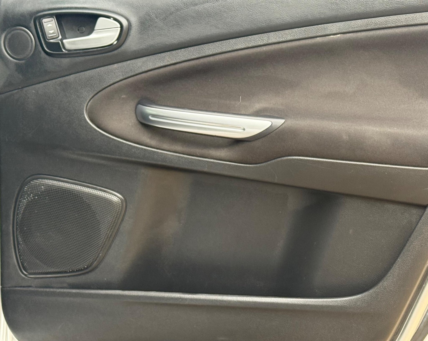 Used Ford S-Max 2010 for sale - 77506041: Photo 27