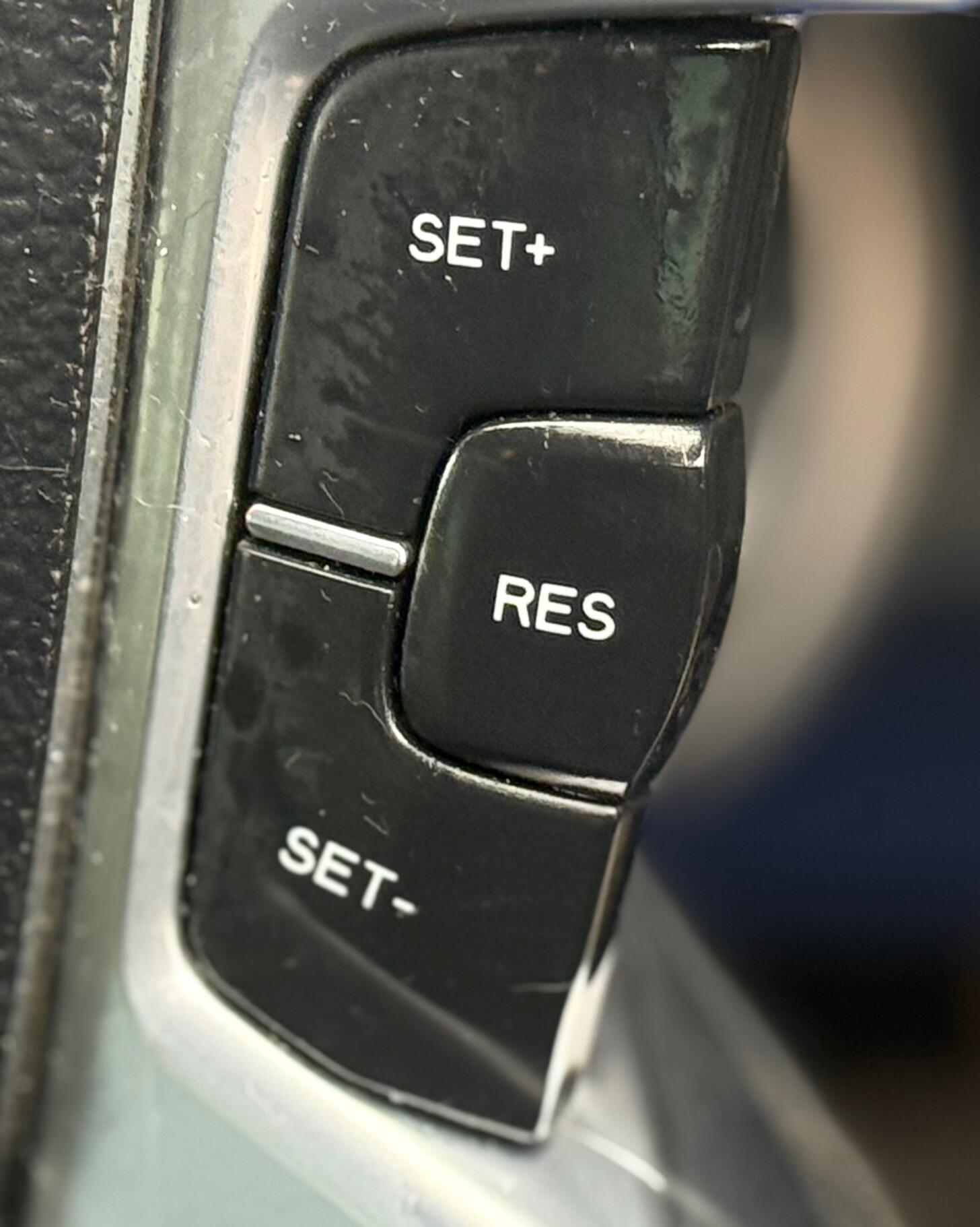 Used Ford S-Max 2010 for sale - 77506041: Photo 32