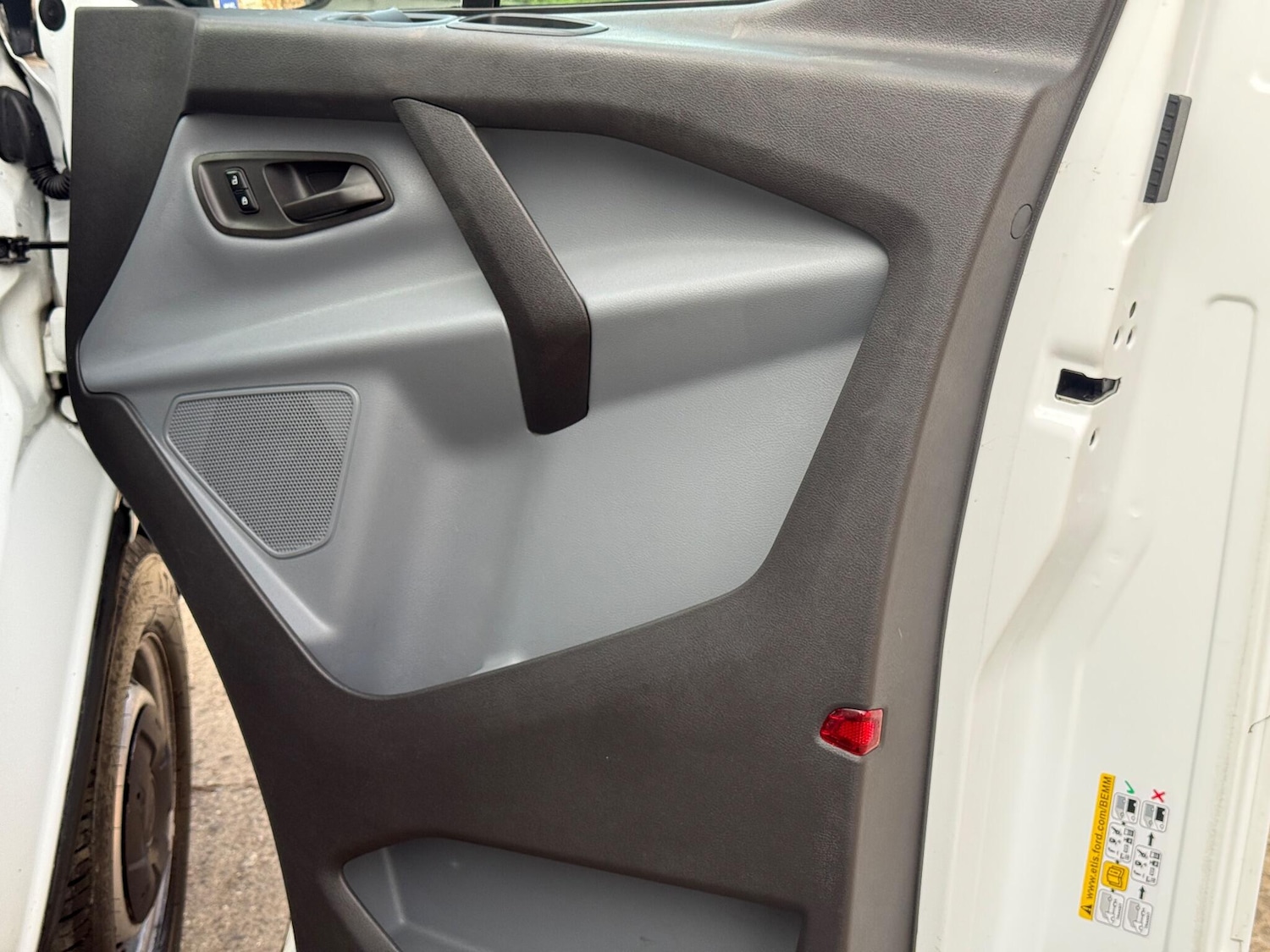 Used Ford Transit Custom 2016 for sale - 76287951: Photo 33