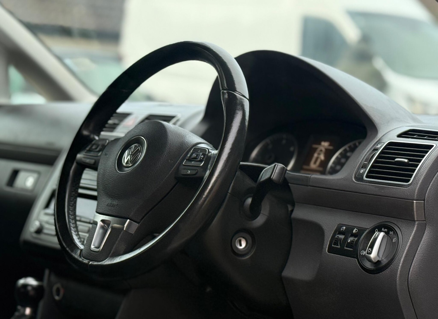 Used Volkswagen Touran 2012 for sale - 76969091: Photo 13