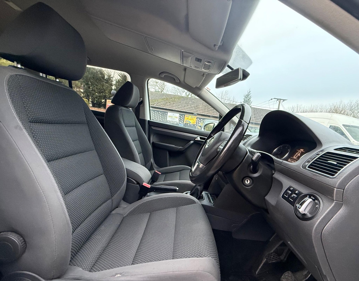 Used Volkswagen Touran 2012 for sale - 76969091: Photo 14