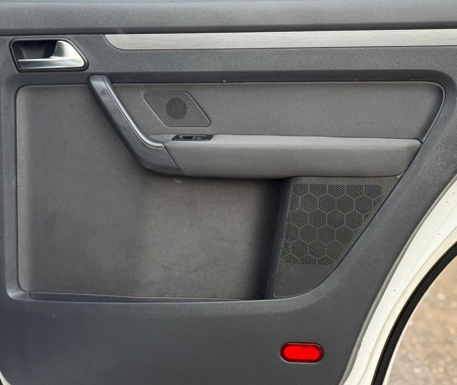 Used Volkswagen Touran 2012 for sale - 76969091: Photo 24