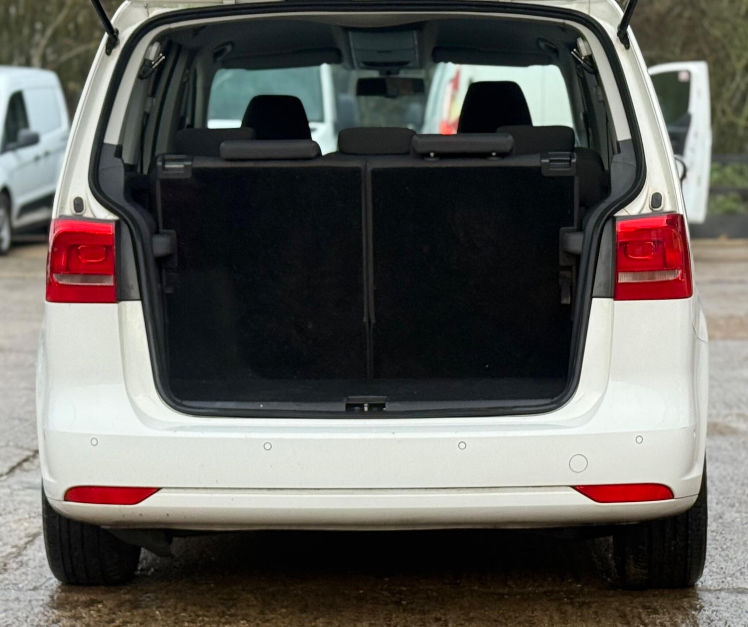 Used Volkswagen Touran 2012 for sale - 76969091: Photo 25