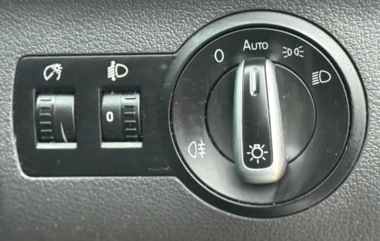 Used Volkswagen Touran 2012 for sale - 76969091: Photo 42