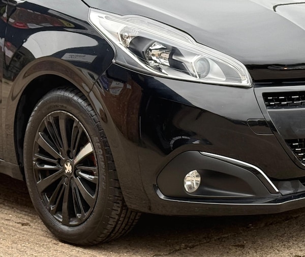 Used Peugeot 208 2018 for sale - 76236898: Photo 22