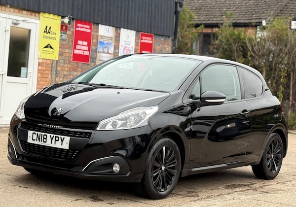 Used Peugeot 208 2018 for sale - 76236898: Photo 5
