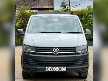 Used Volkswagen Transporter 2017 for sale - 79112003: Photo