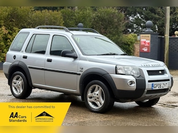 2006 (06) - 2.0 TD4 HSE Station Wagon 5dr