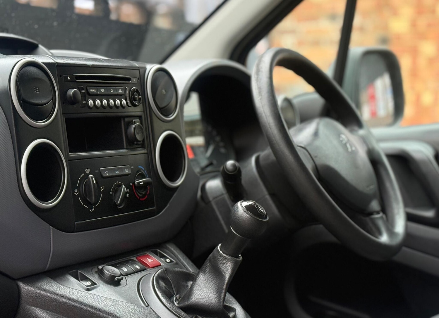 Used Peugeot Partner 2017 for sale - 77083377: Photo 16